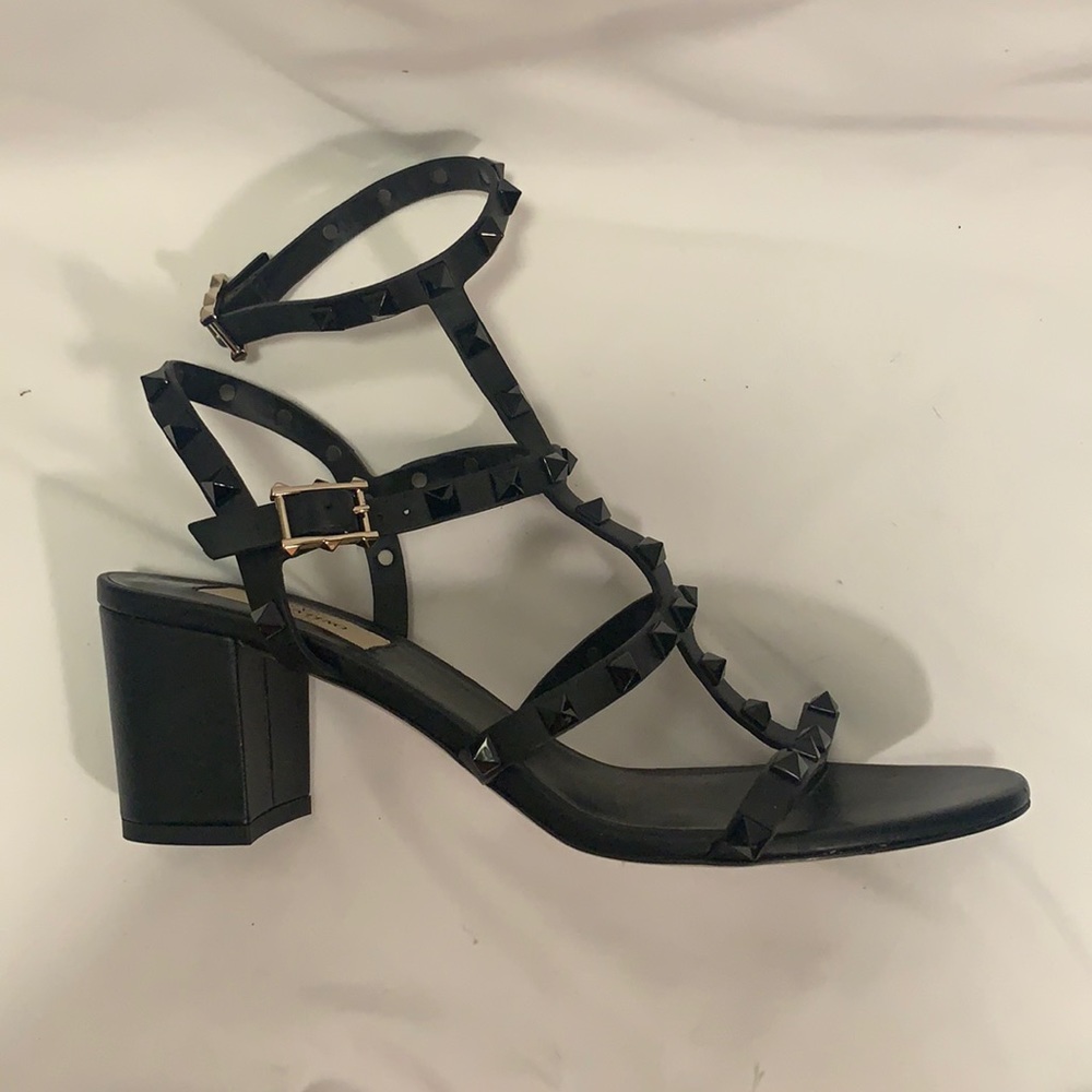 Valentino Garavani Rockstud black heels size 39